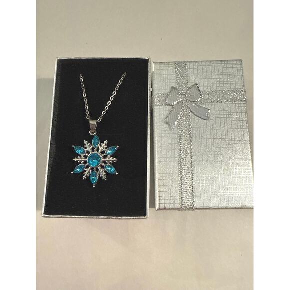 SnowFlake Necklace Pendant W Austrian Crystals Ice Blue - Picture 1 of 6